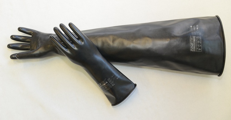 Glove-pharma1.jpg
